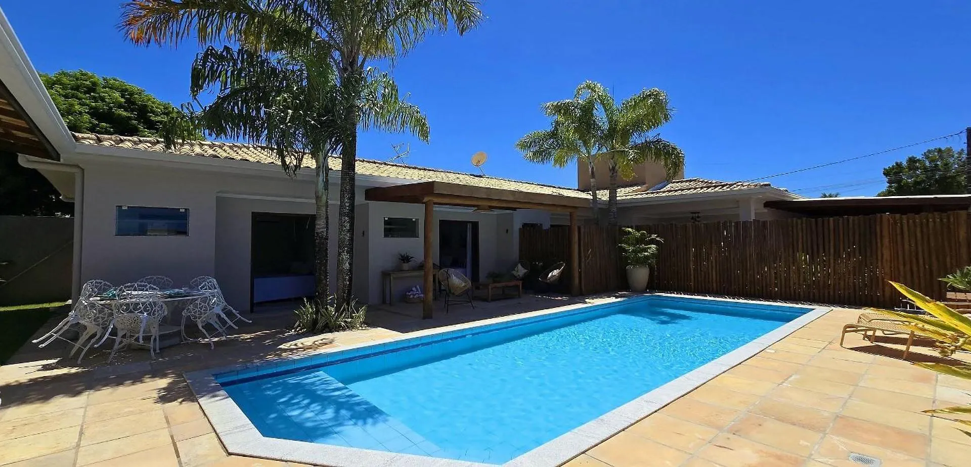 Casa Aconchegante Com Piscina Em Taperapuan Βίλα Πόρτο Σεγκούρο